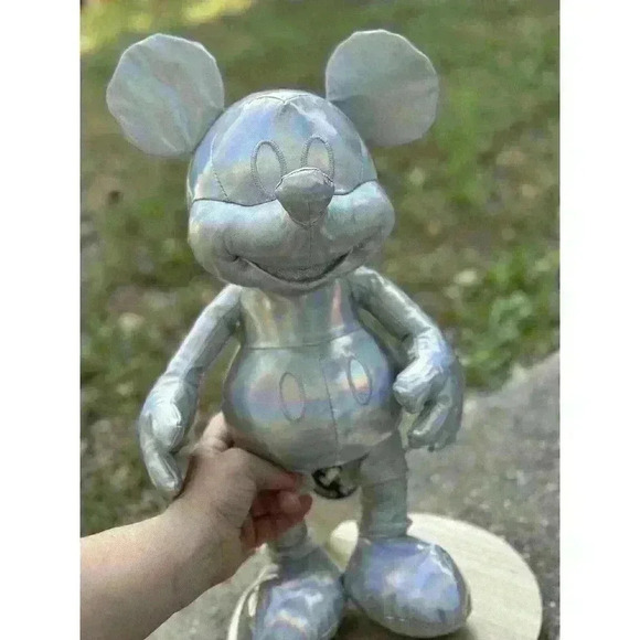 Disney Store Mickey Mouse Memories Collection December #12 Plush Limited Release - Picture 12 of 13